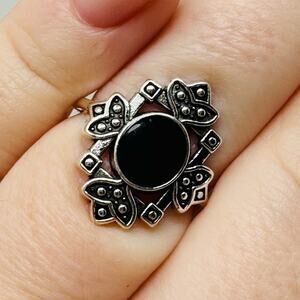 Vintage Style Faux Onyx Gothic Victorian Ring Silver Tone Metal NEW
